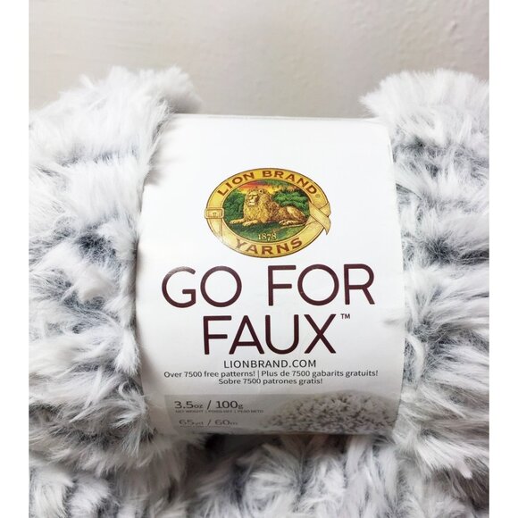 Fluffy soft yarn, Lion Brand "Go For Faux" 3 skeins - Picture 4 of 6